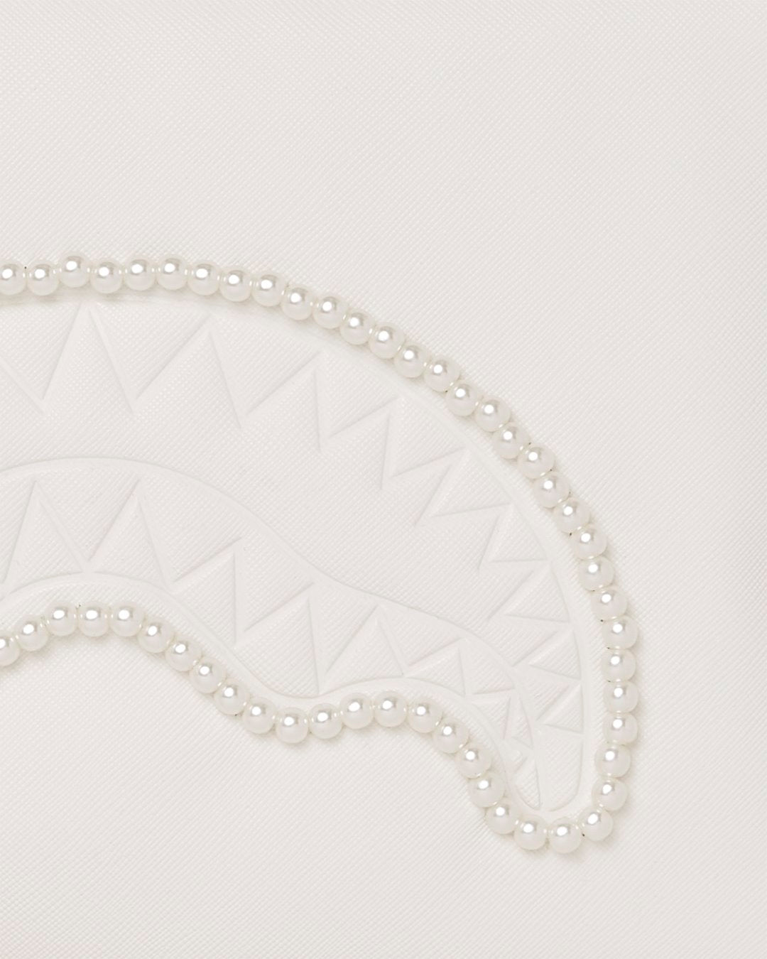 PEARL SHARK POUCHETTE